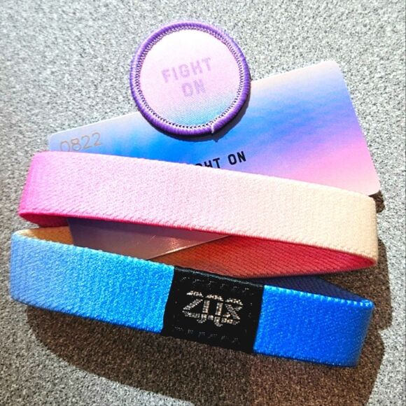 ZOX "FIGHT ON" #822 of 1000 medium ombre double w patch collectible wristband - Picture 1 of 4